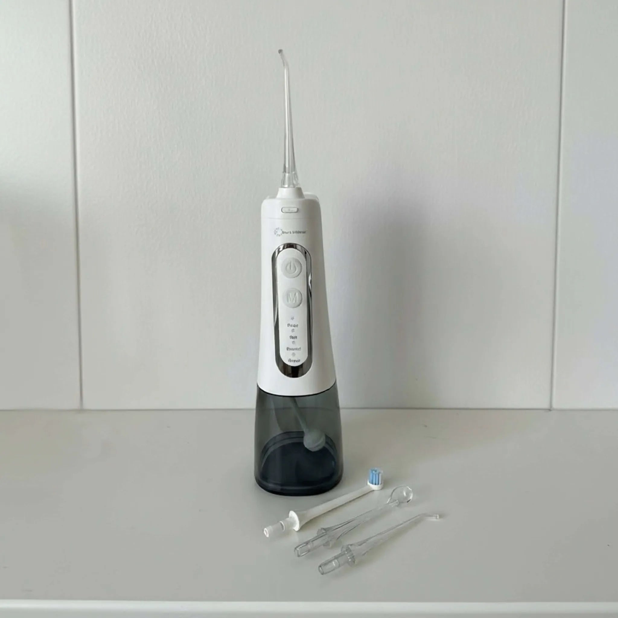 Waterflosser Pro – renere tænder på 60 sekunder